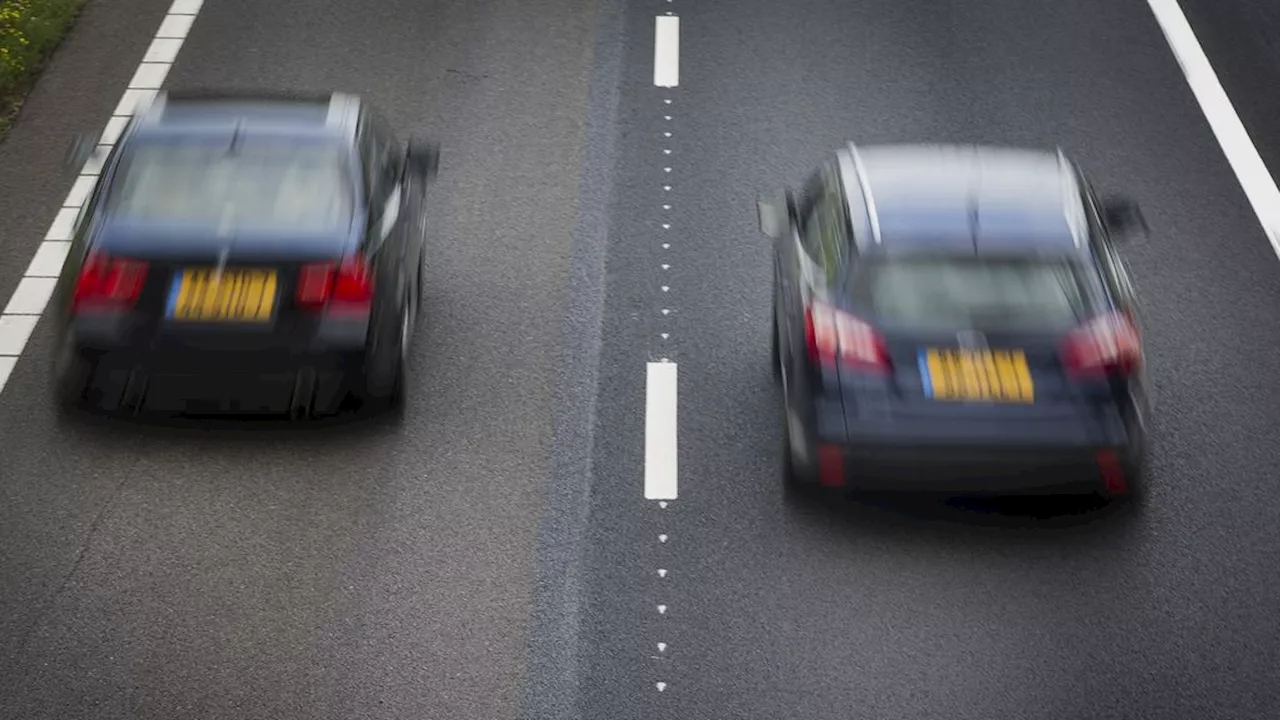 Vrouw redt kinderen van snelweg na ongeluk A15: 'Vertrouwde haar meteen'