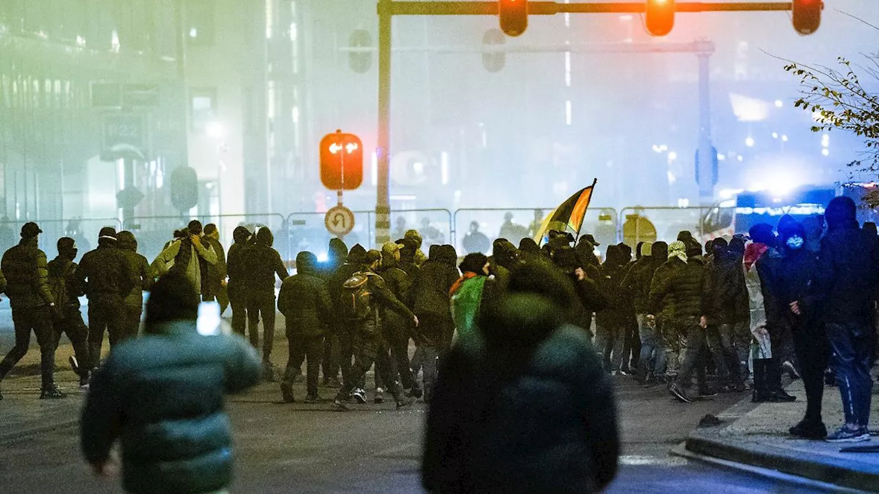 Eskalation rund um Ajax-Spiel: 'Pogrom' gegen Juden in Amsterdam, Israel schickt Rettungsflugzeug