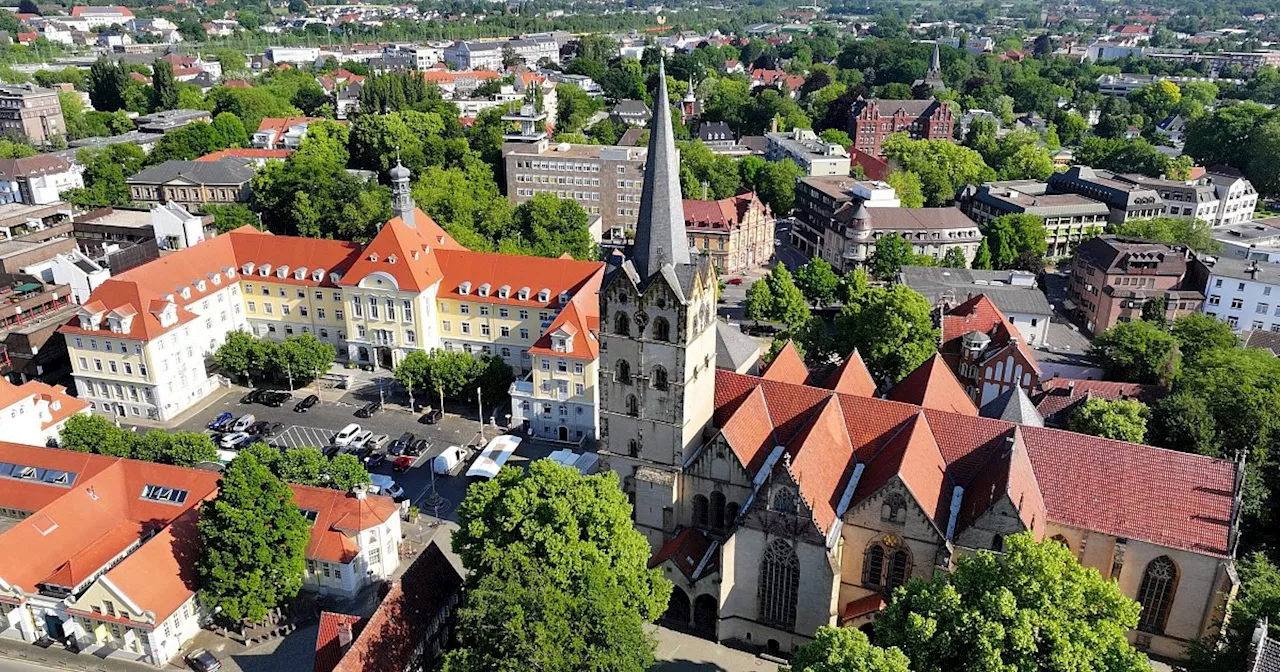 Herford entgeht Haushaltssicherung: Kämmerer setzt auf Buchungstricks und Steuererhöhungen