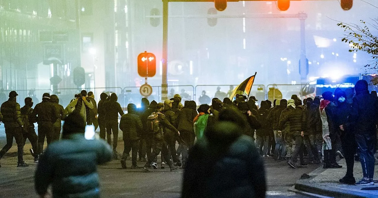 Nach Krawallen in Amsterdam: Israel schickt Rettungsflieger für Fußballfans