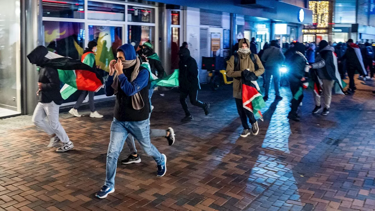 Emergency measures in Amsterdam over attacks on Israeli football fans - after Palestinian flags torn down