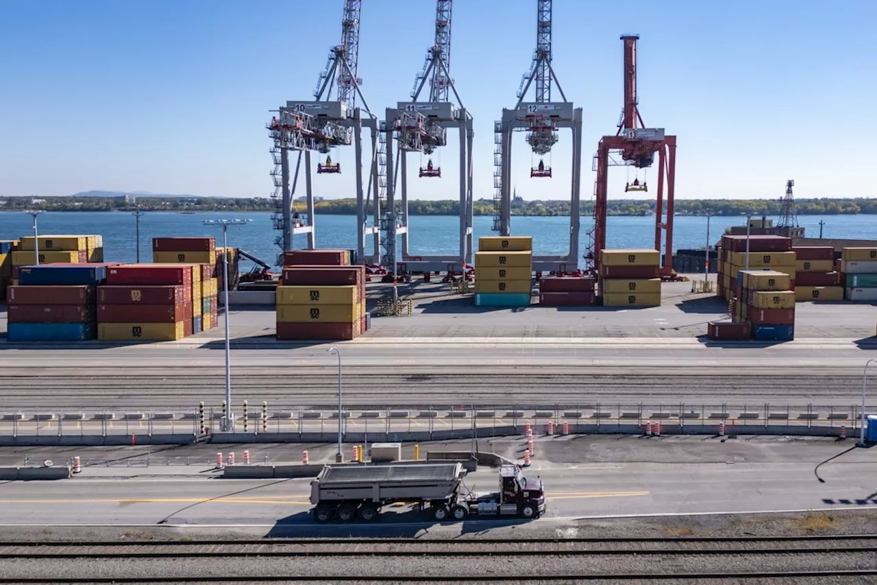 Port of Montreal employer submits 'final' offer to dockworkers, threatens lockout