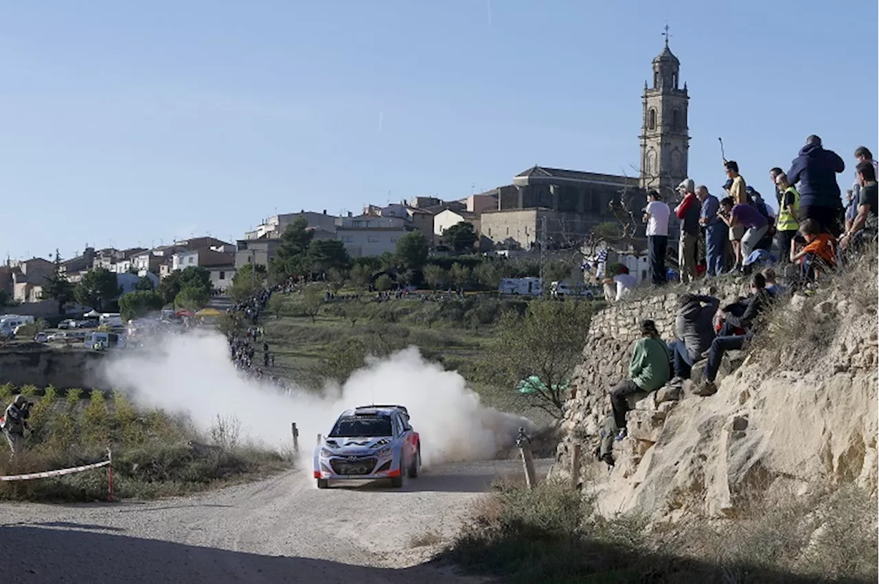 Spanien: Attacke von Thierry Neuville