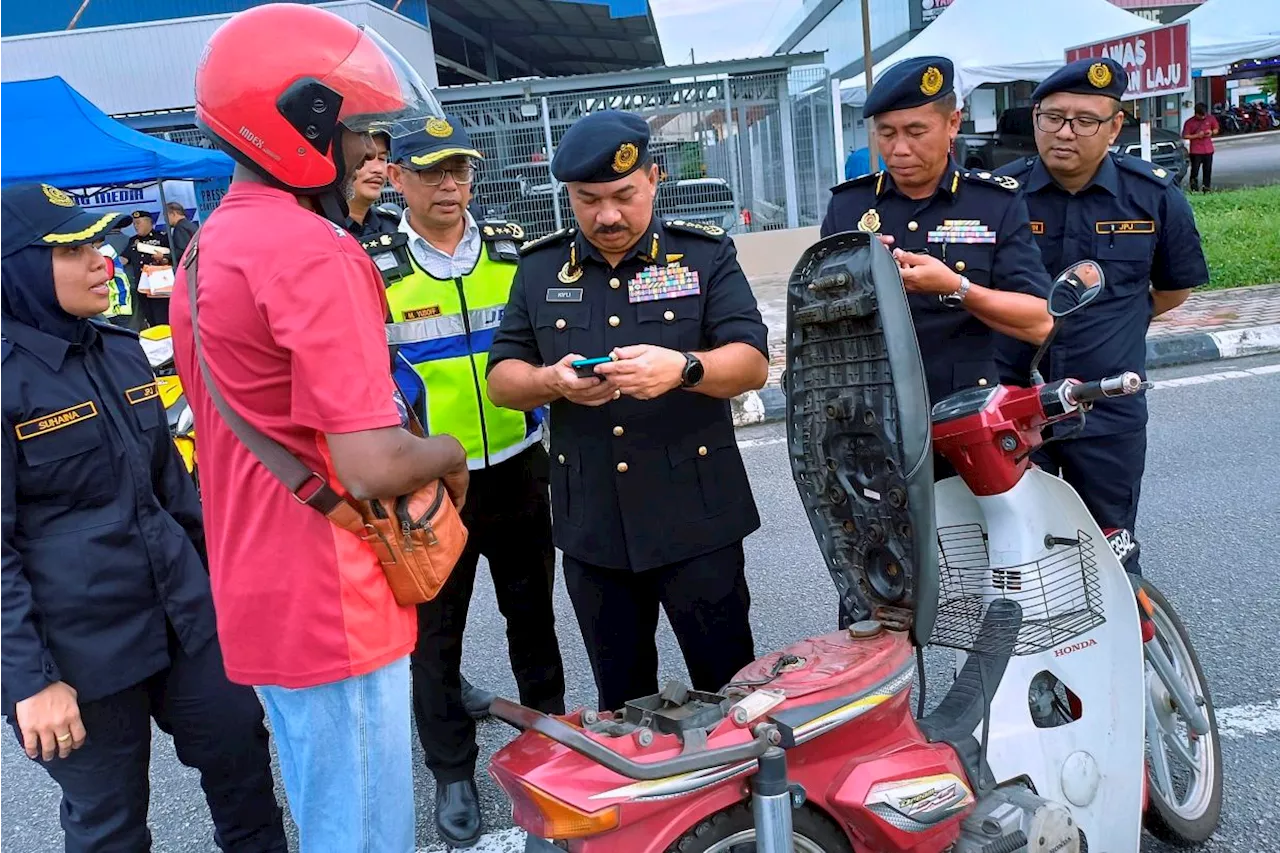 JPJ op finds many motorcyclists lack licence or road tax