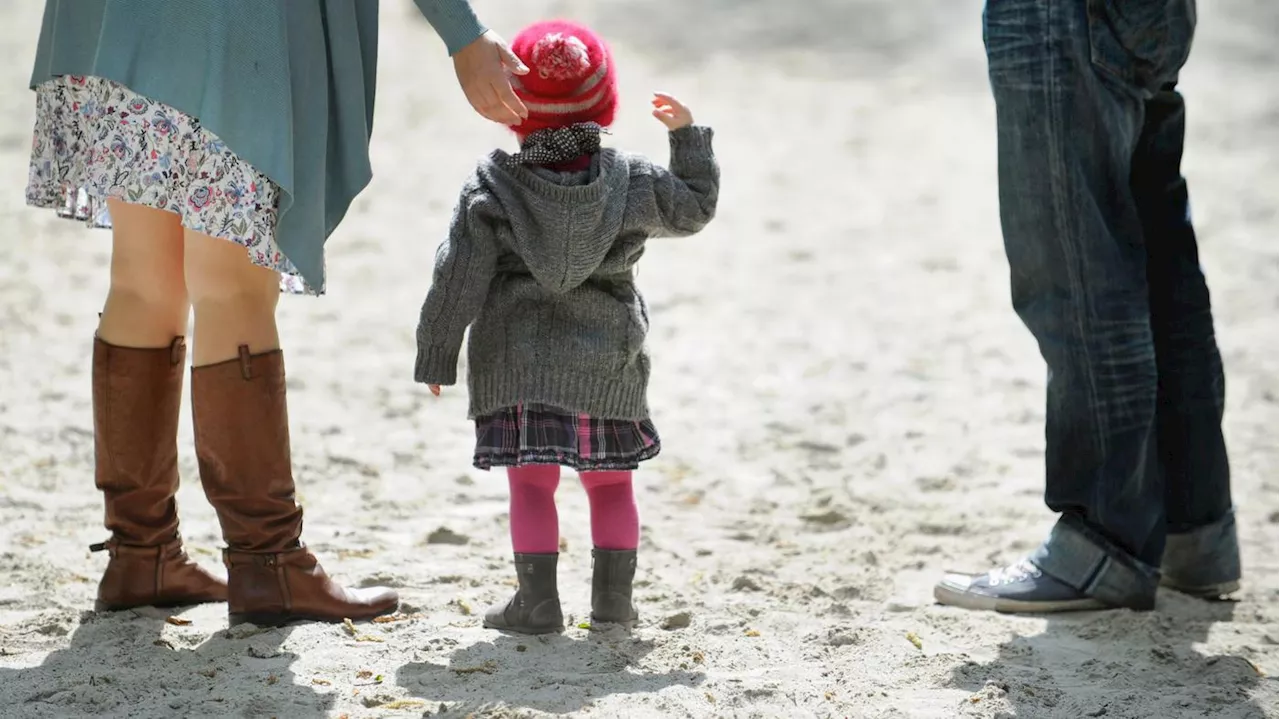 Geschichte der Adoptionen in Deutschland: „Man lebte hier lange mit der Illusion der elternlosen Kinder“