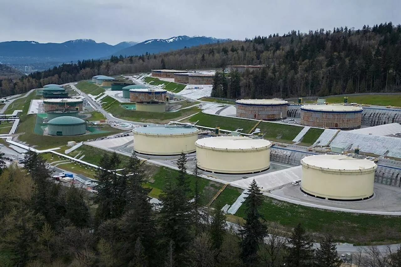 Federal government faces potential loss if Trans Mountain pipeline sold: PBO