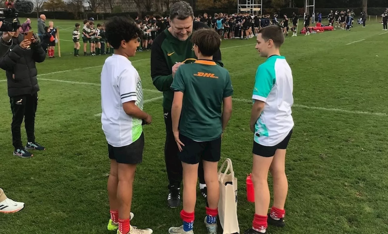 MUST WATCH: Rassie ambushed by Scottish kids