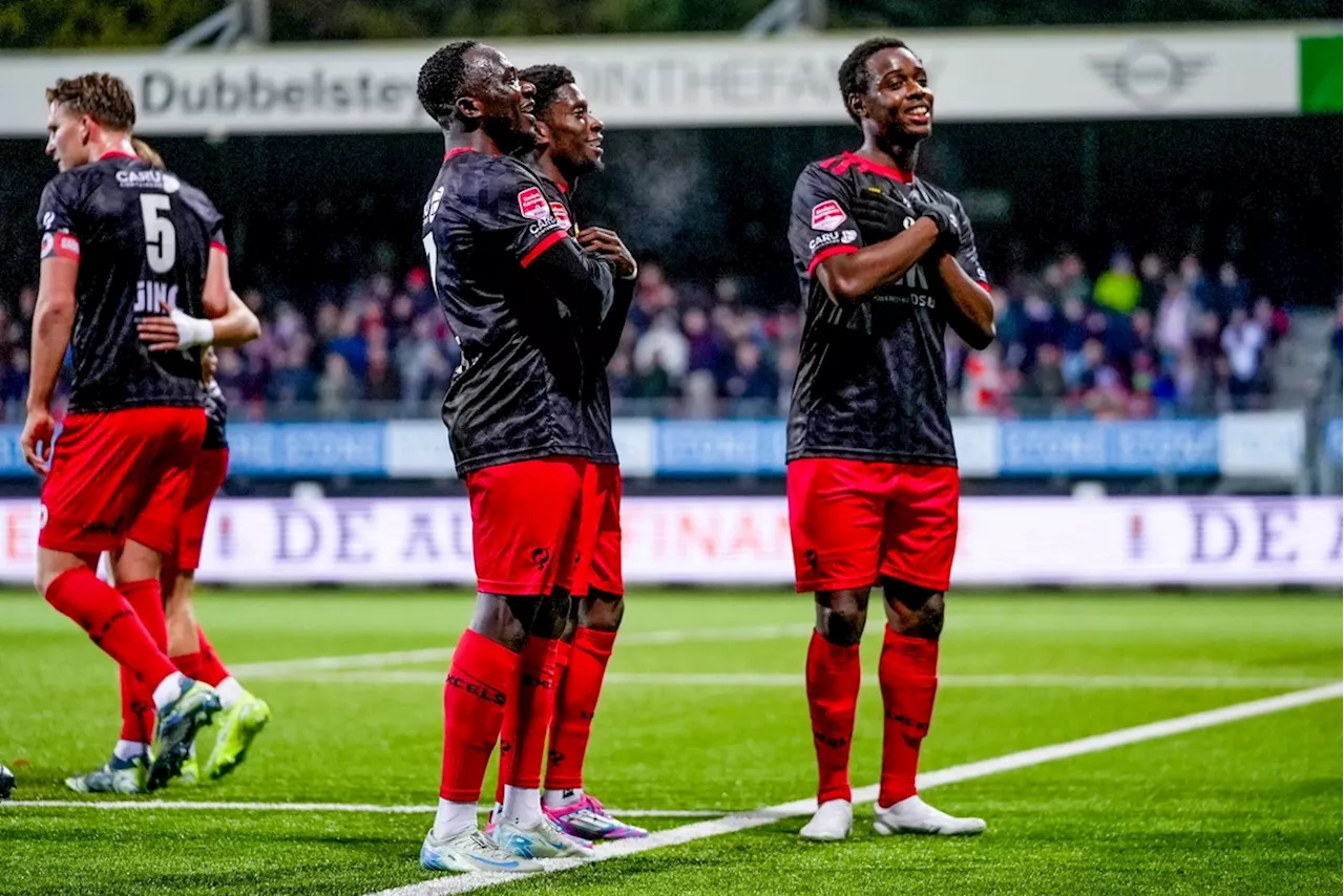 Excelsior nieuwe koploper in KKD, Emmen voltooit fraaie comeback