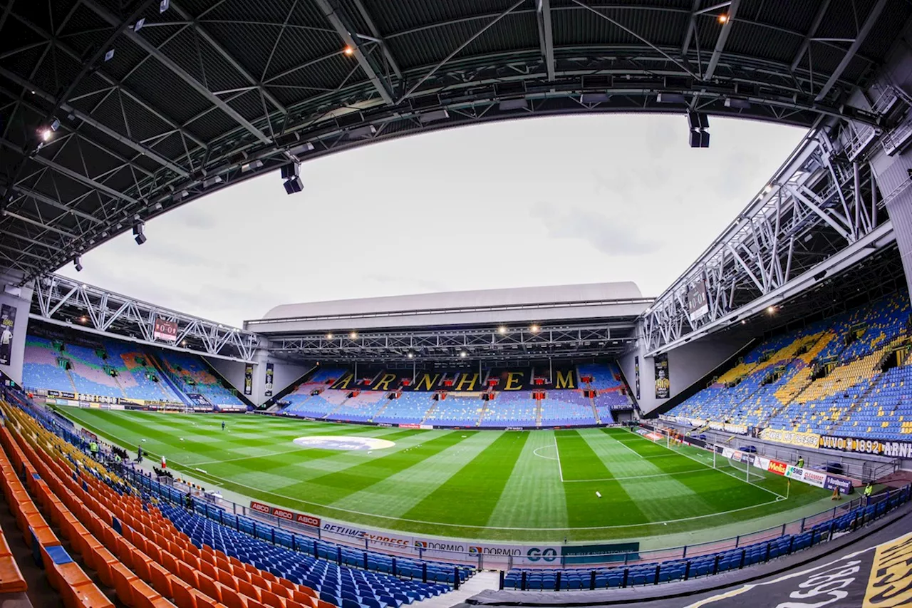 Vitesse levert jaarrekening zonder handtekening aan en wendt zich tot Parry