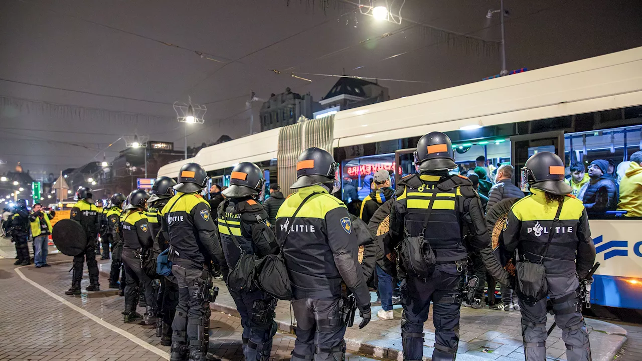 Amsterdam reageert middels persbericht op 'zeer onrustige' nacht na Ajax - Maccabi Tel Aviv: 'Alle grenzen te buiten'