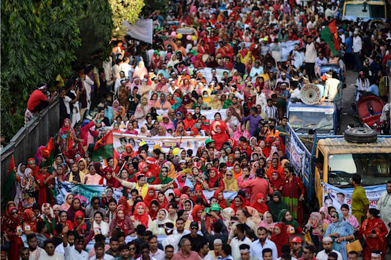 Thousands rally in Bangladesh capital as major political party demands quick reforms and an election