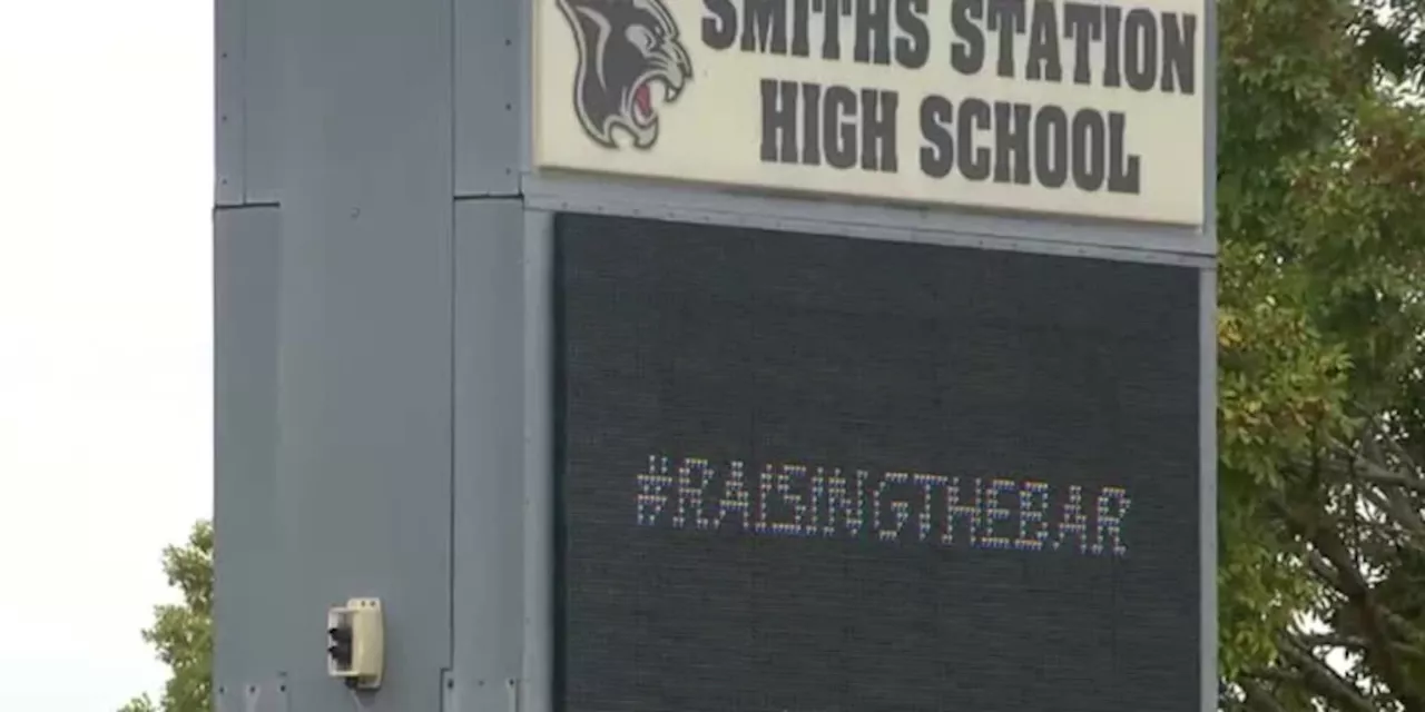 Smiths Station High Schools sets new bathroom break policy