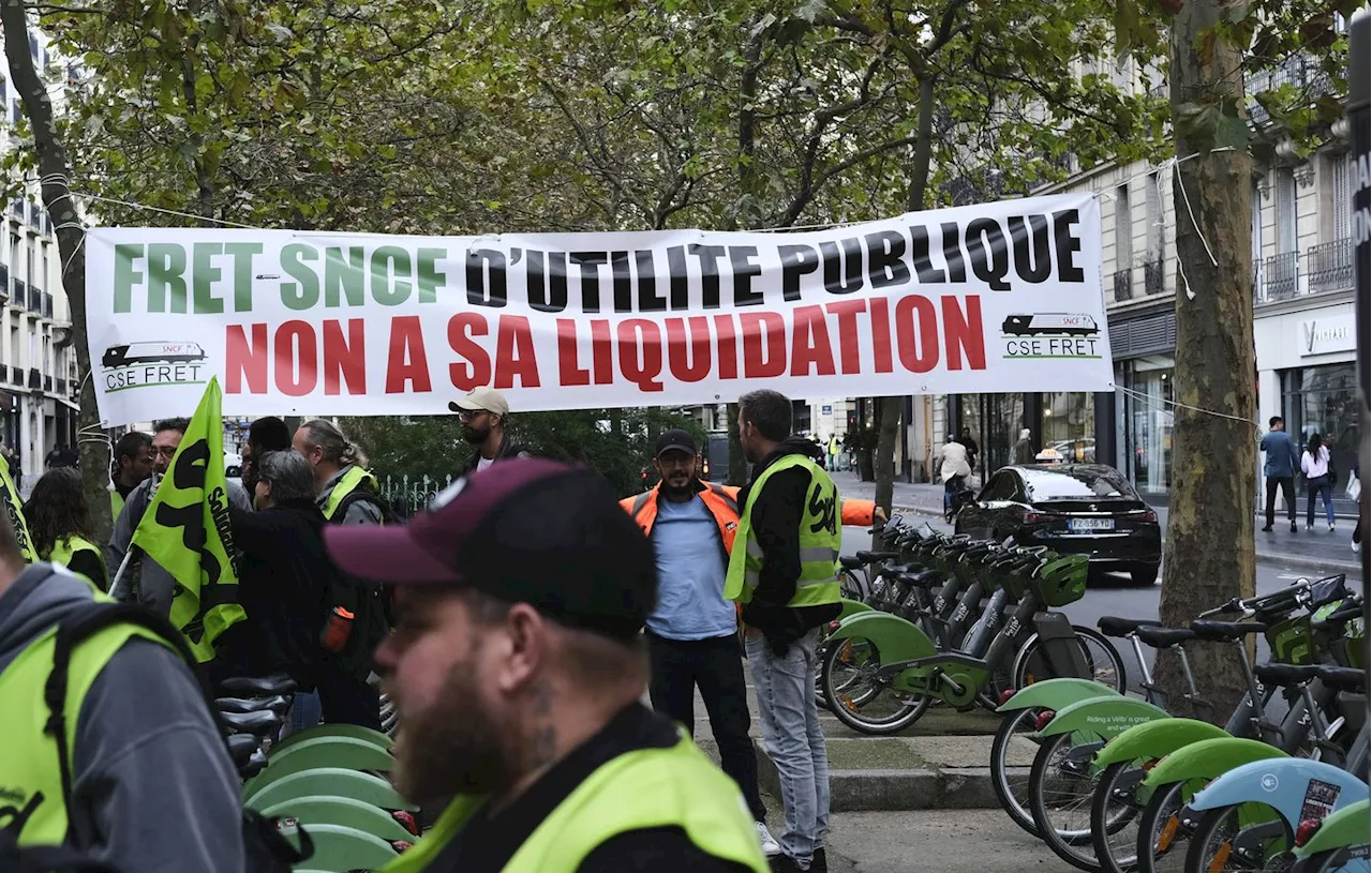 Grève à la SNCF : Les syndicats appellent à une mobilisation illimitée à partir du 11 décembre