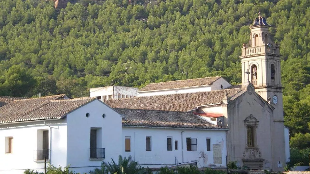 Un hombre entra en el convento de Gilet, Valencia, mata un fraile y hiere a otros tres