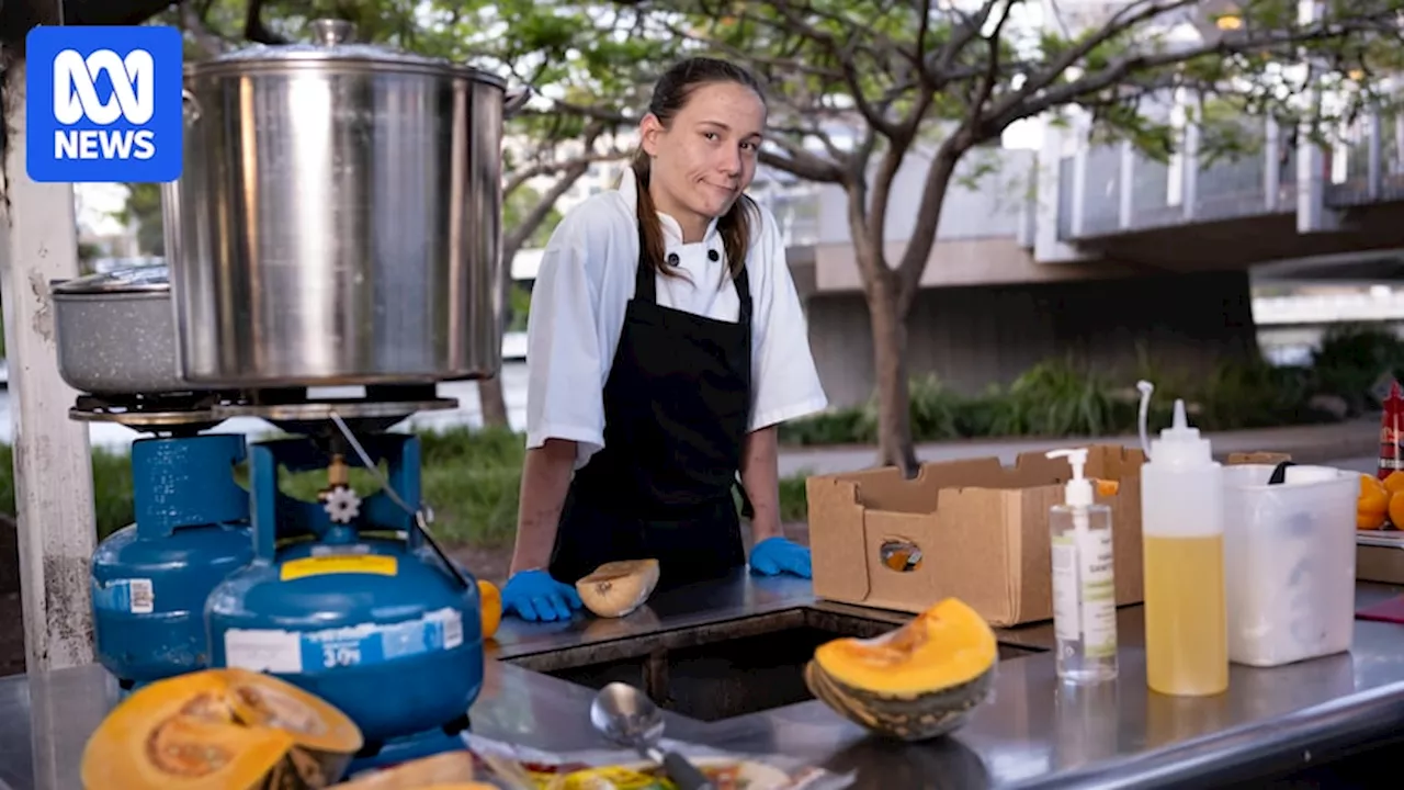 Brisbane City Council cuts barbecues to two tent cities so volunteers bring gas cookers