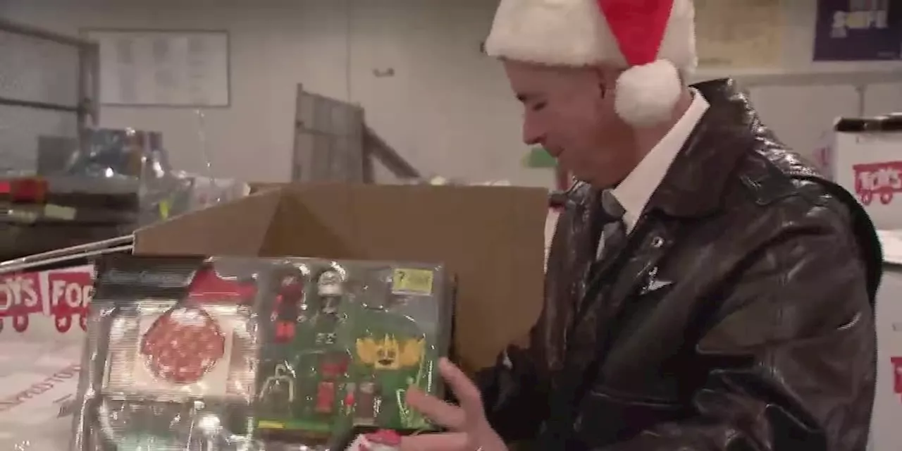 Santa's on his way: Toys for Tots to deliver over 16K pounds of holiday spirit