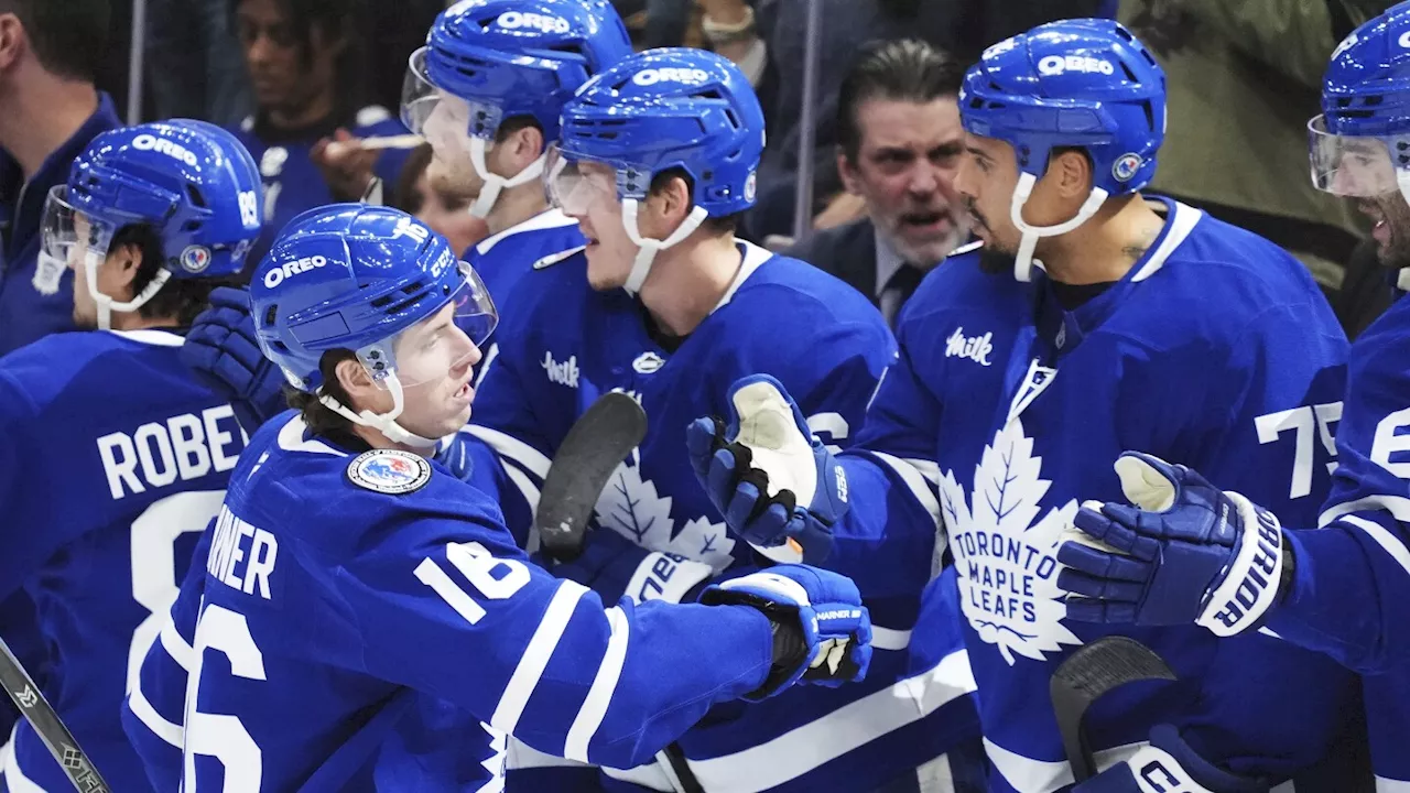 Marner, Tavares lead Maple Leafs to 3-1 win over Red Wings