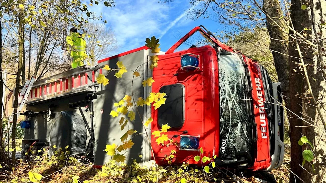 Sachsen: Feuerwehr verunglückt mit Löschfahrzeug