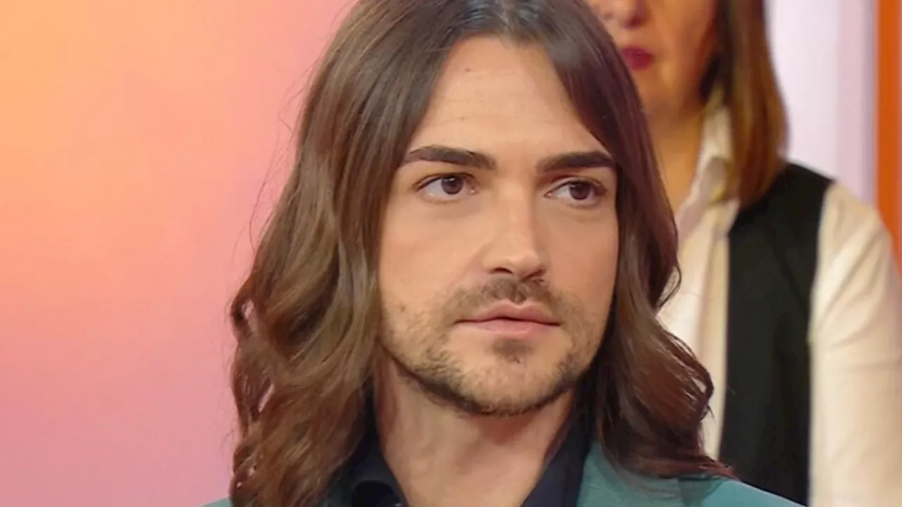 Valerio Scanu: 'Maria De Filippi mi ha denunciato'