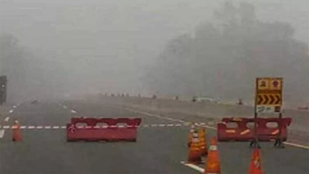 Motorways shut in parts of Punjab due to fog, smog