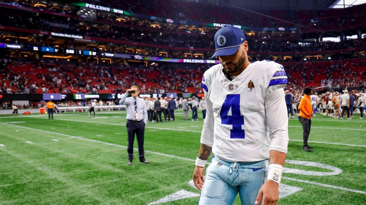 Dak Prescott wants to avoid surgery on hamstring and return this season, Jerry Jones says