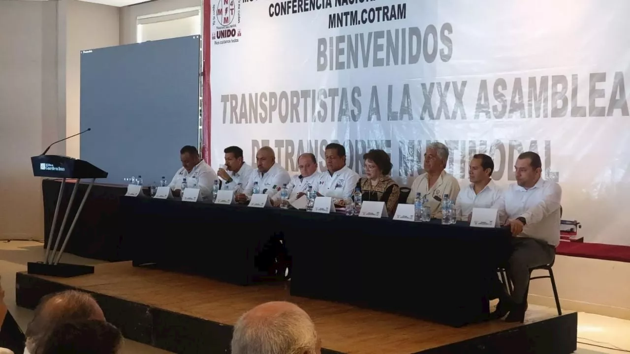 Se reúnen transportistas del Movimiento Nacional de Transporte Multimodal en Veracruz