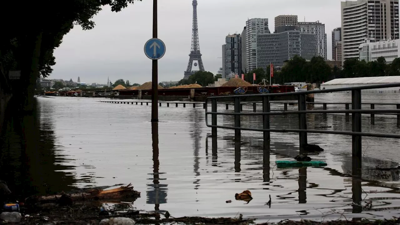 A Paris, des exercices pour sensibiliser les habitants au « risque inondation » dès 2025