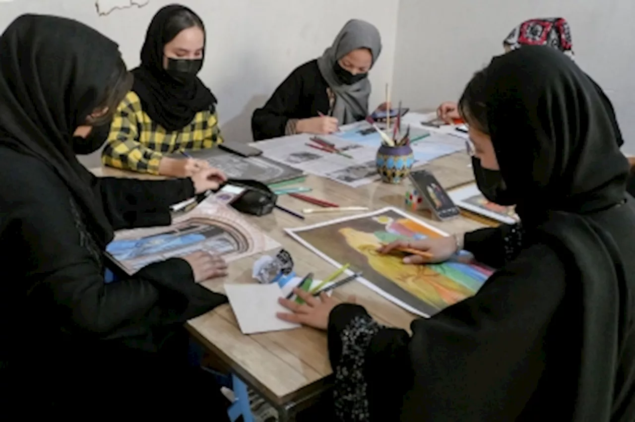 Afghan women not barred from speaking to each other, says morality ministry