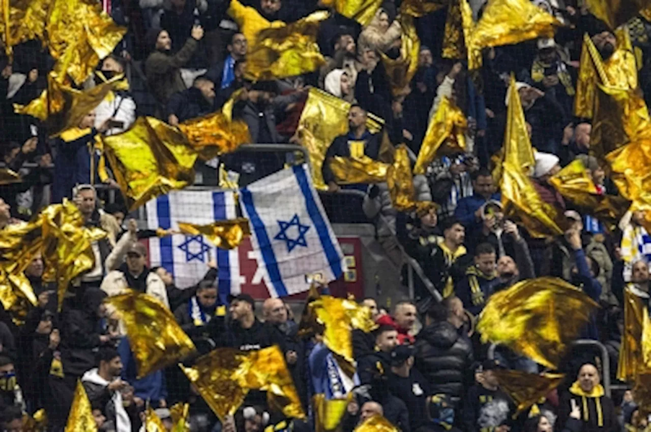 Israeli football supporters back home after Amsterdam violence, Amsterdam police chief said there had been 'incidents on both sides’