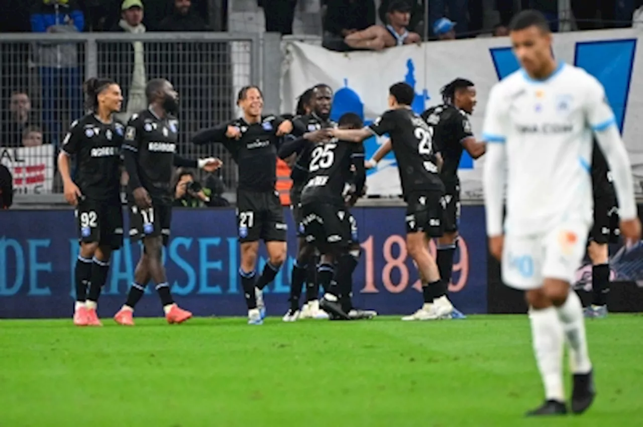 Marseille lose further ground in title race with Auxerre loss