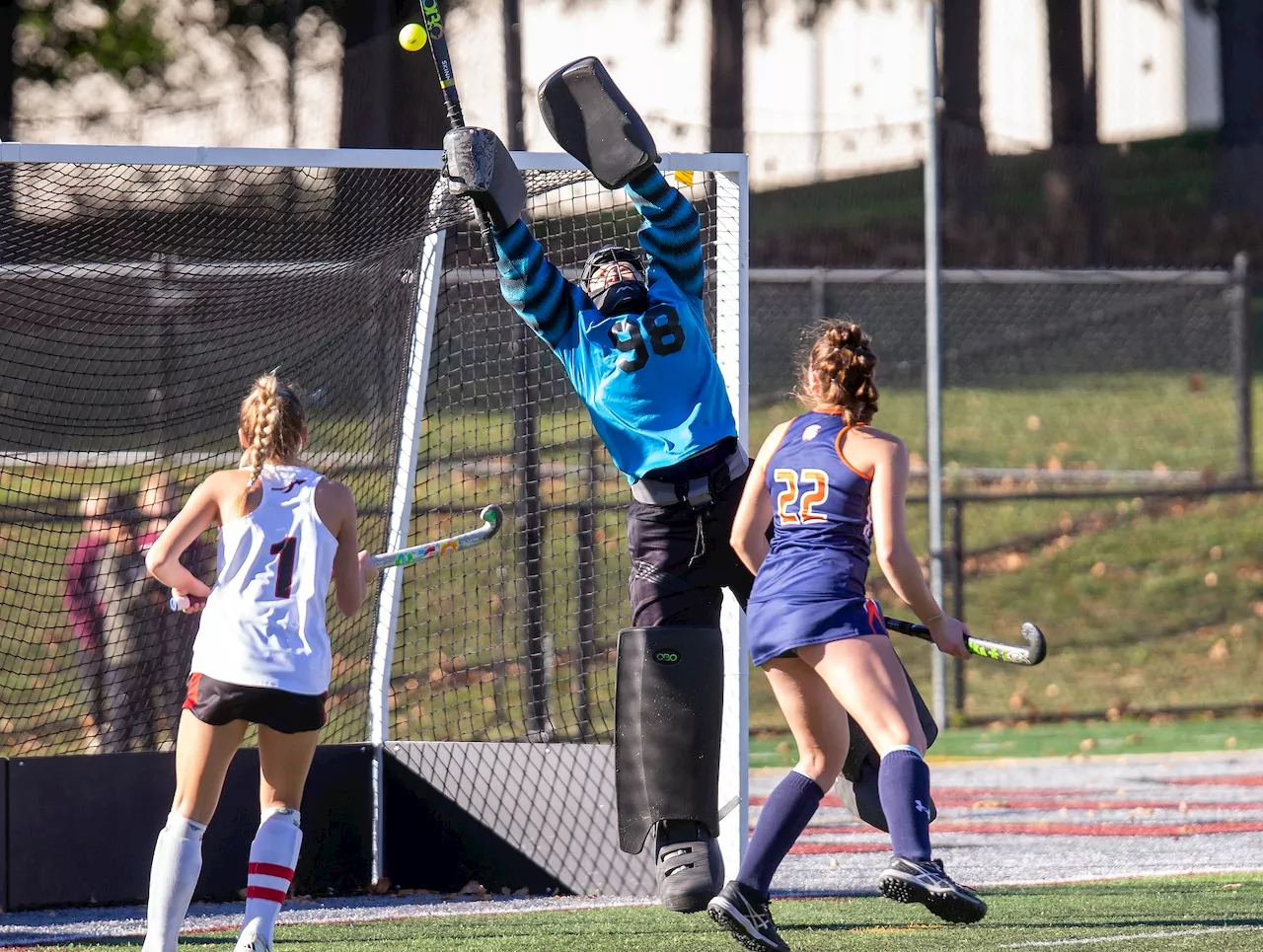 Hershey field hockey ousted from PIAA 2A tournament by D3 champion Warwick