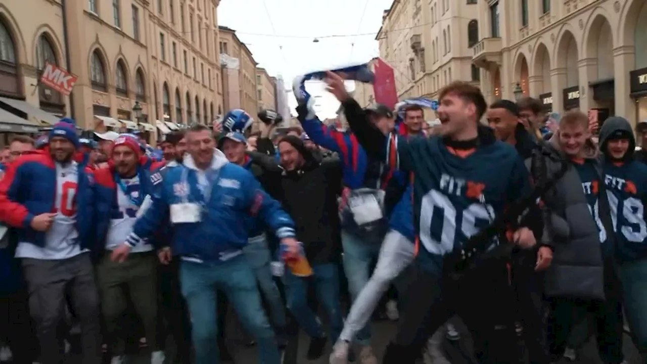 NFL-Fanmarsch vor Munich Game: München in gigantischer Hand