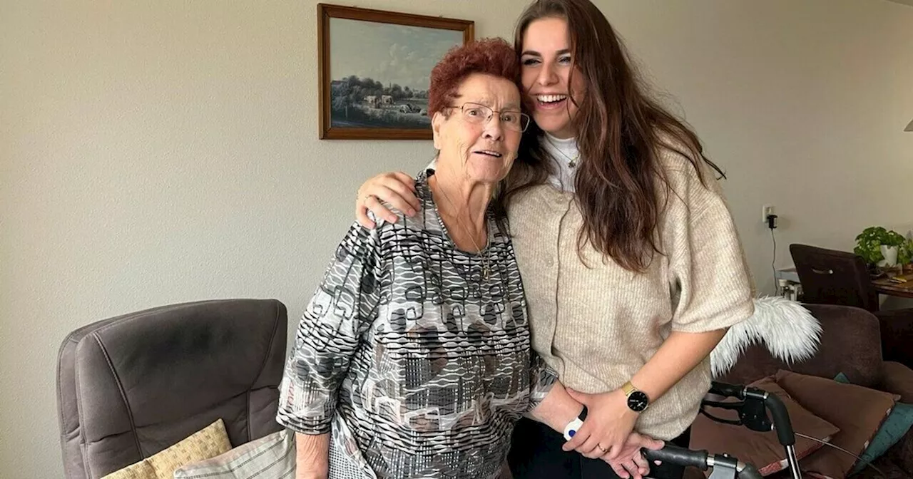 Lisa Harms blikt terug op Regio Songfestival met grootste fan: oma Nettie (91)