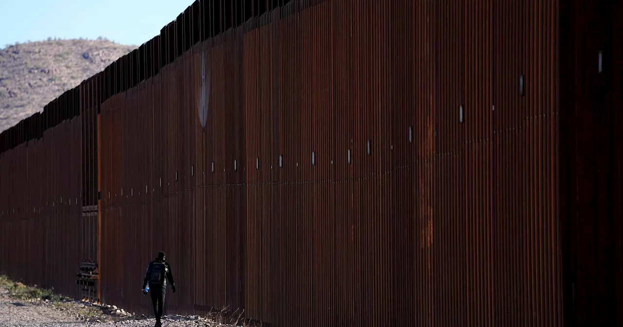 Uma cidade entre duas nações separada pelo muro de Trump