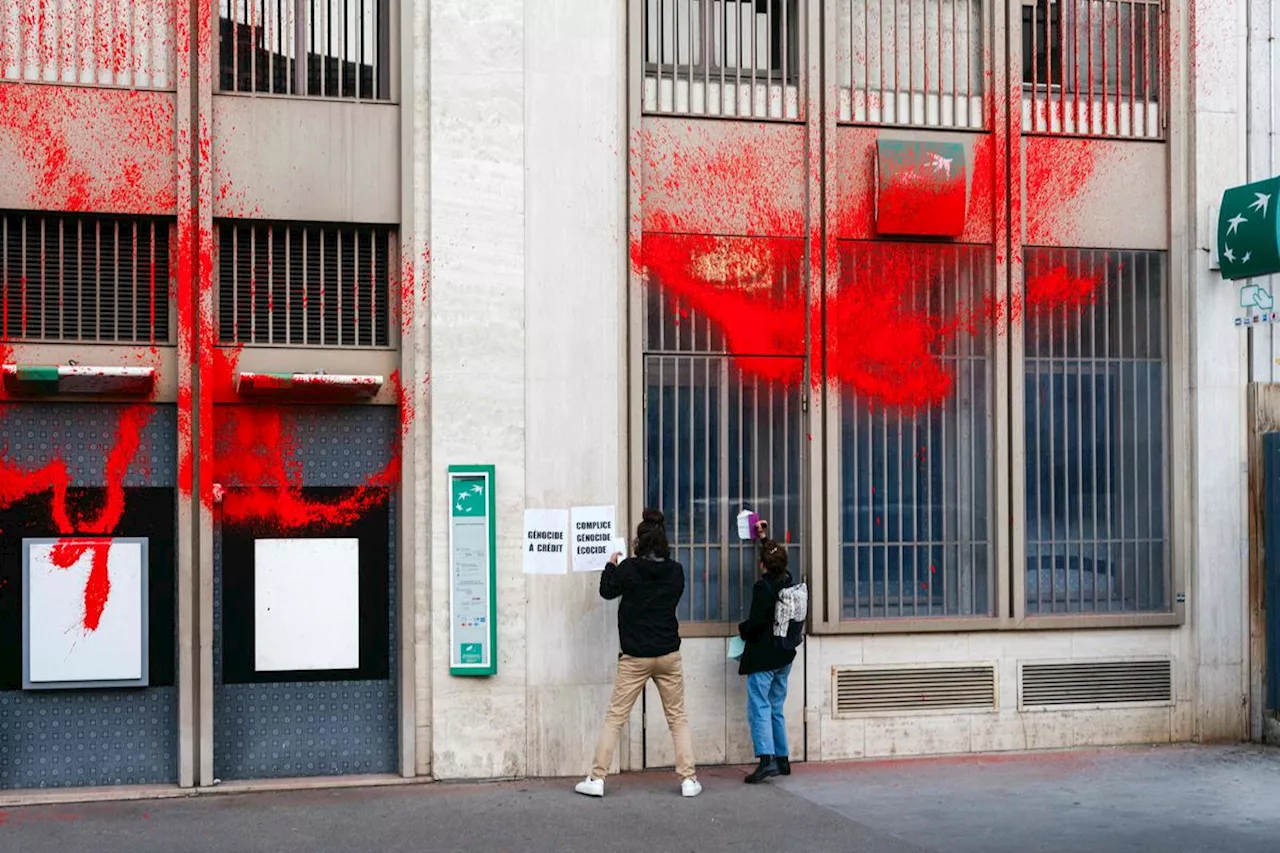 Lille : des manifestants accusent la BNP Paribas de financer Israël en guerre contre le Hamas