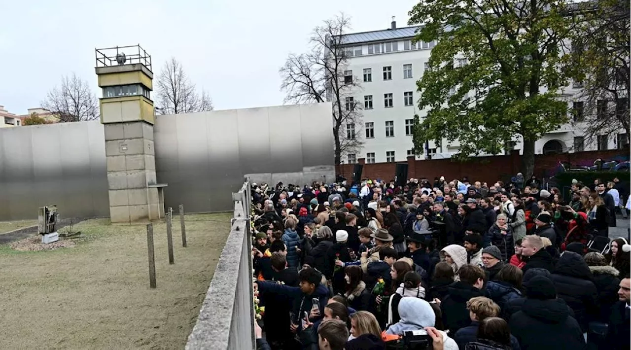 Germany marks 1989 Berlin Wall fall with party