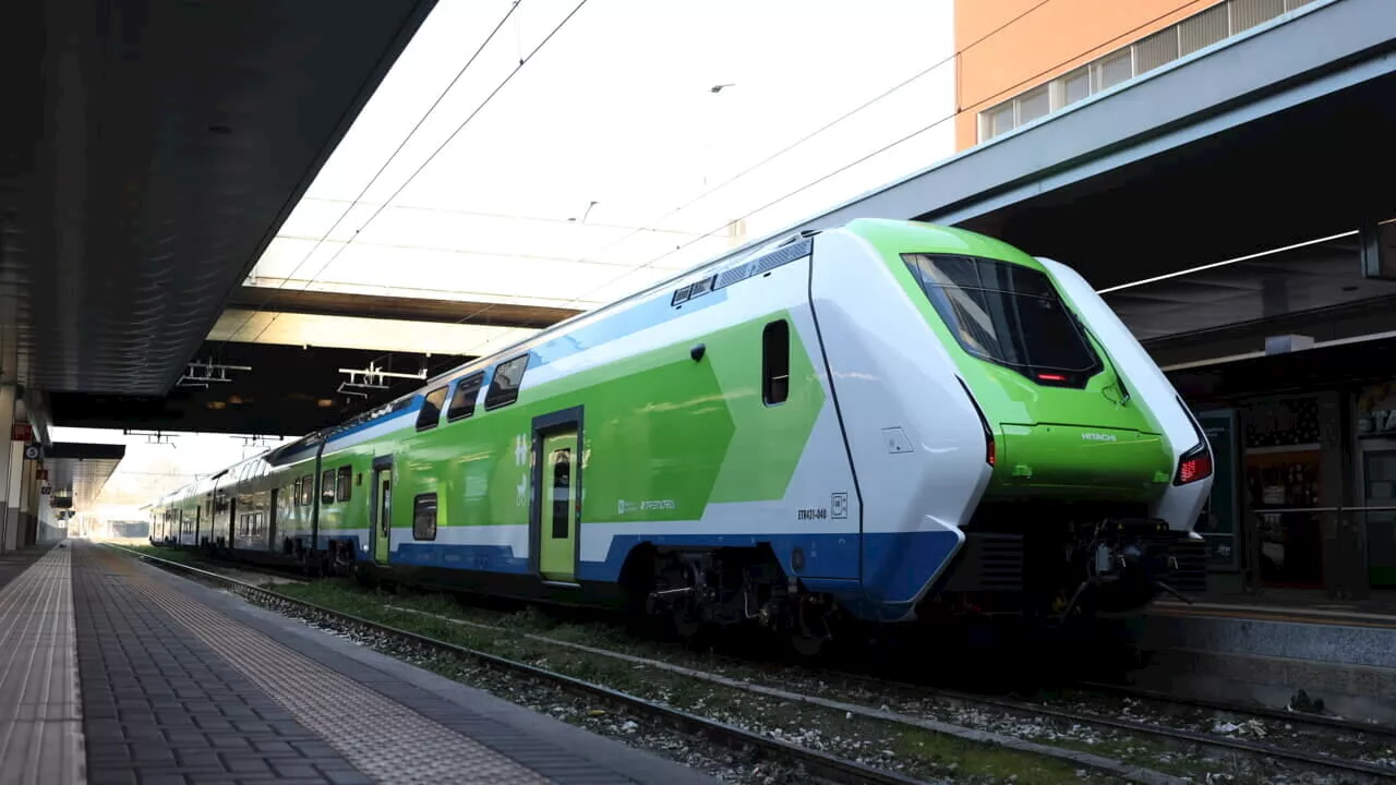 Capotreno aggredita da un passeggero: gli aveva detto di non fumare a bordo