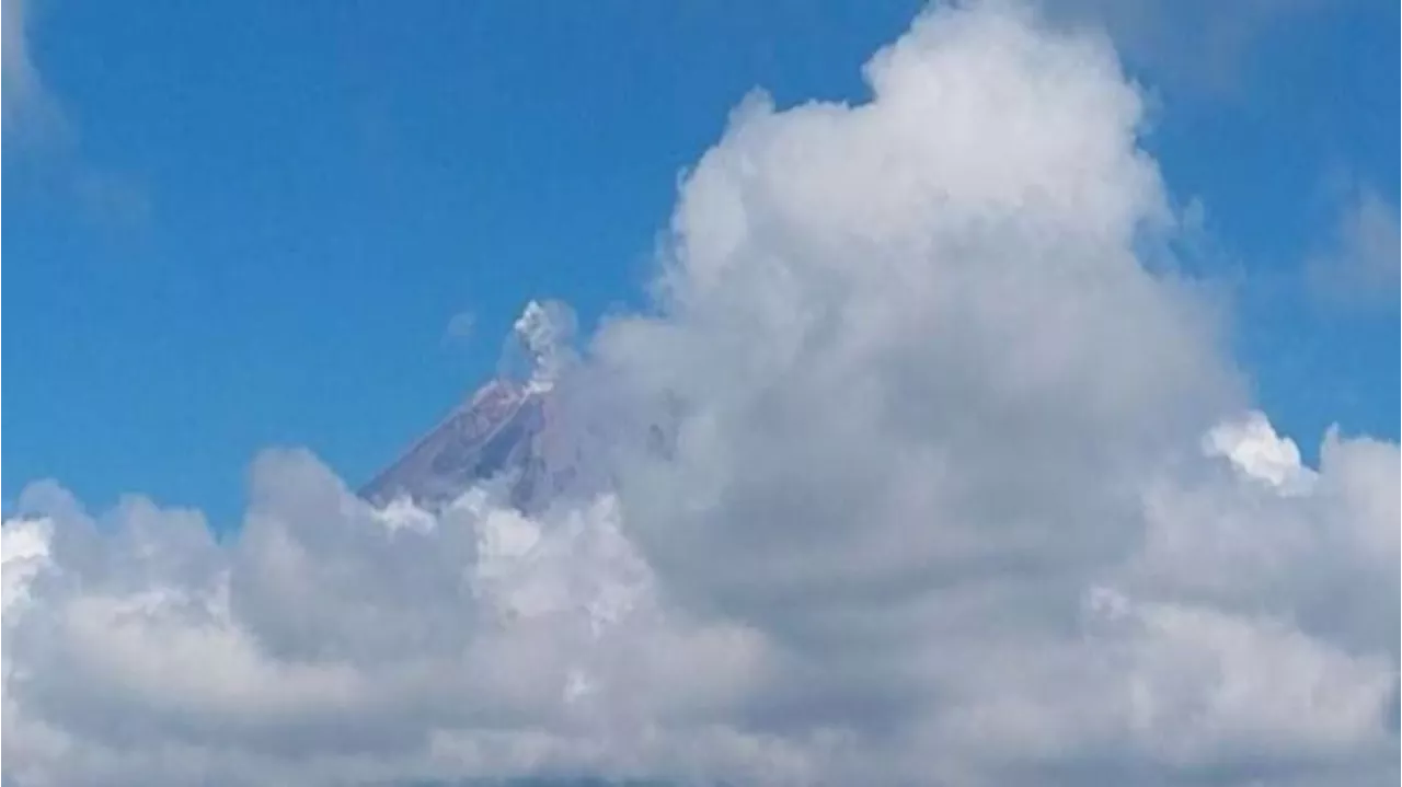 Gunung Semeru Kembali Erupsi, Tinggi Kolom Letusan Capai 700 meter