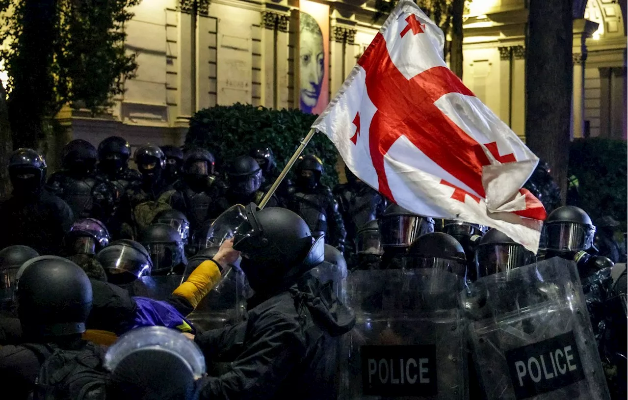 Kaja Kallas Critique la Répression des Manifestations en Géorgie et Met en Place des Sanctions Possibles