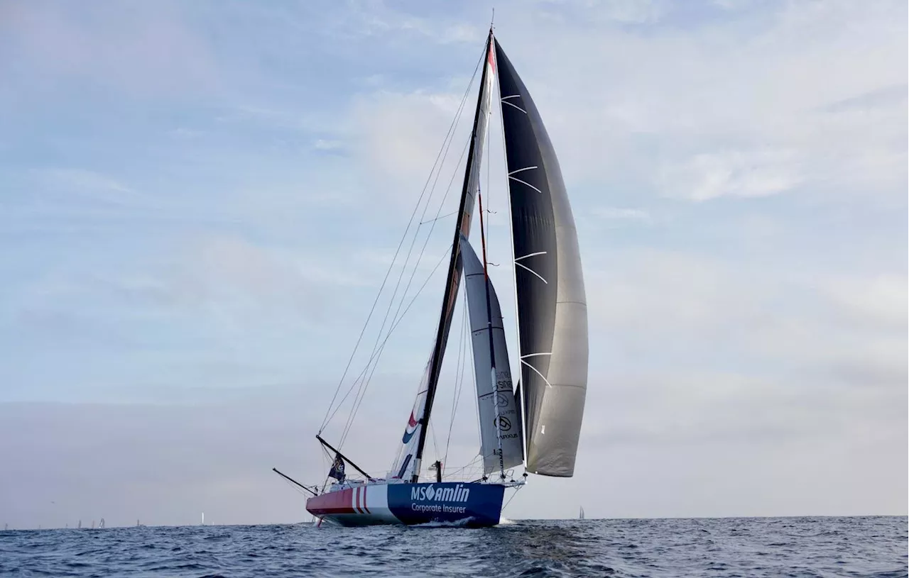 Vendée Globe : Conrad Colman poissard, Richomme et Dalin main dans la main