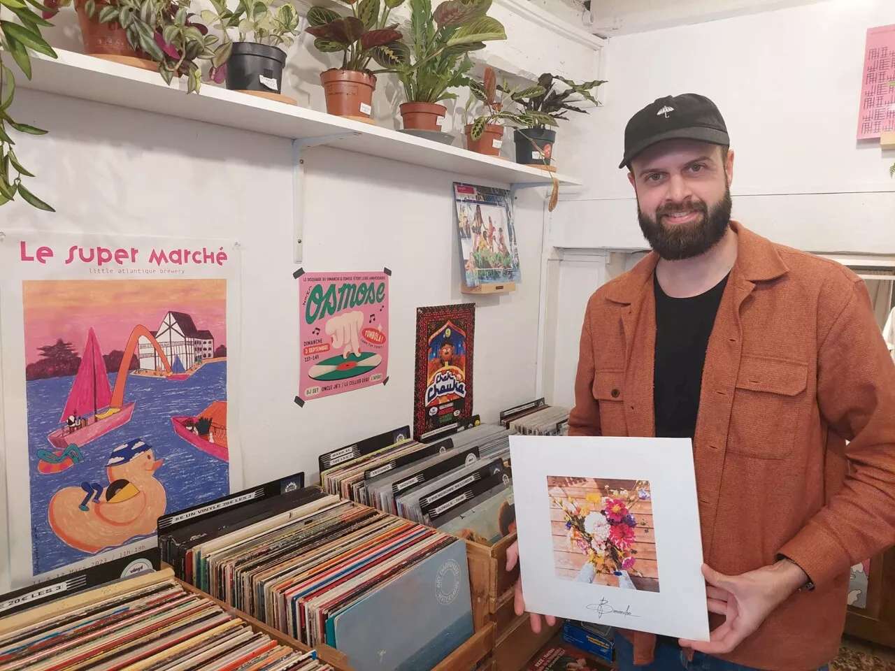 Nantes : passionné de vinyles, Alban l'un des rares disquaires indépendants de France