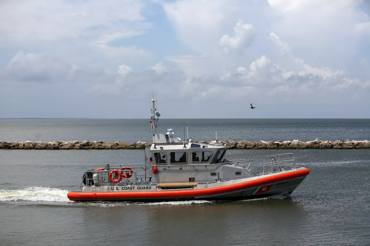 2 bodies found off Dauphin Island in search for 3 missing boaters