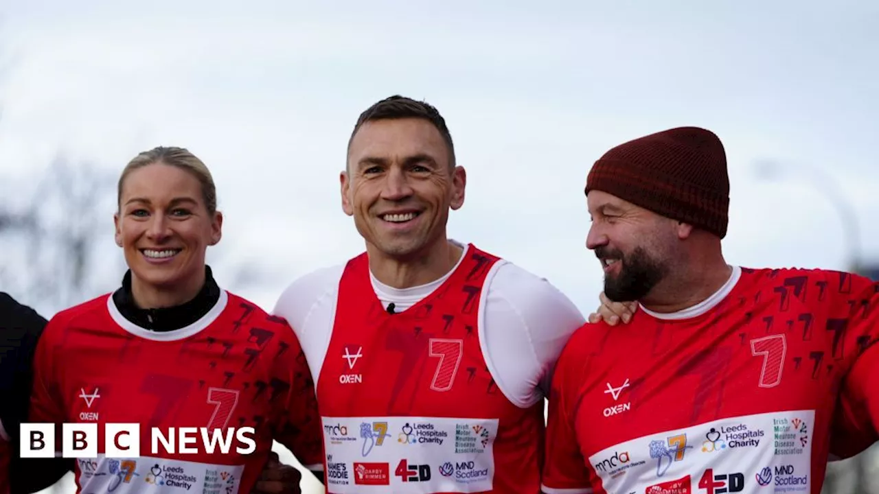 Kevin Sinfield kicks off epic 230-mile run in Liverpool for MND