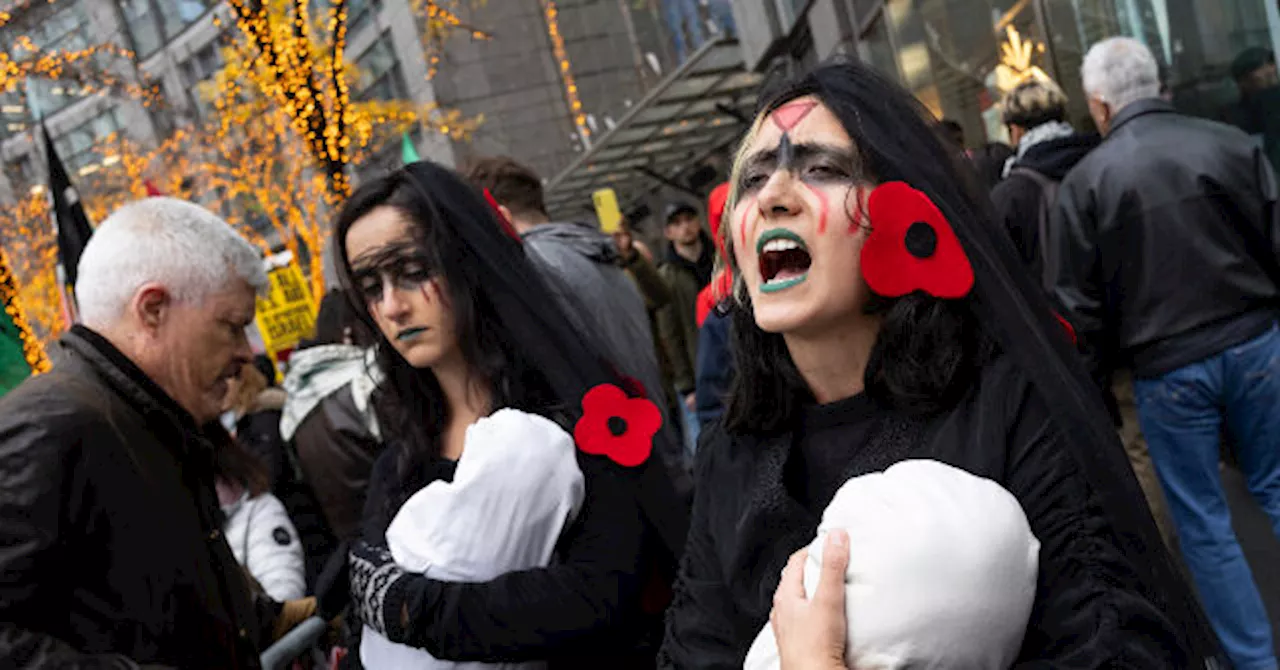 WATCH: Pro-Palestinian Protesters Yell at Black Friday Shoppers near NYC’s Rockefeller Christmas Tree