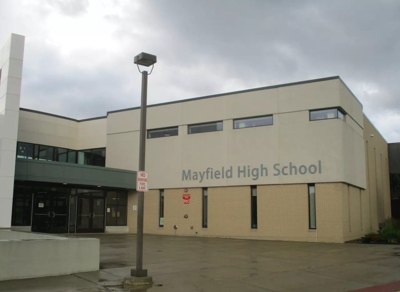 Mayfield High program that prepares students for in-demand jobs gets state recognition