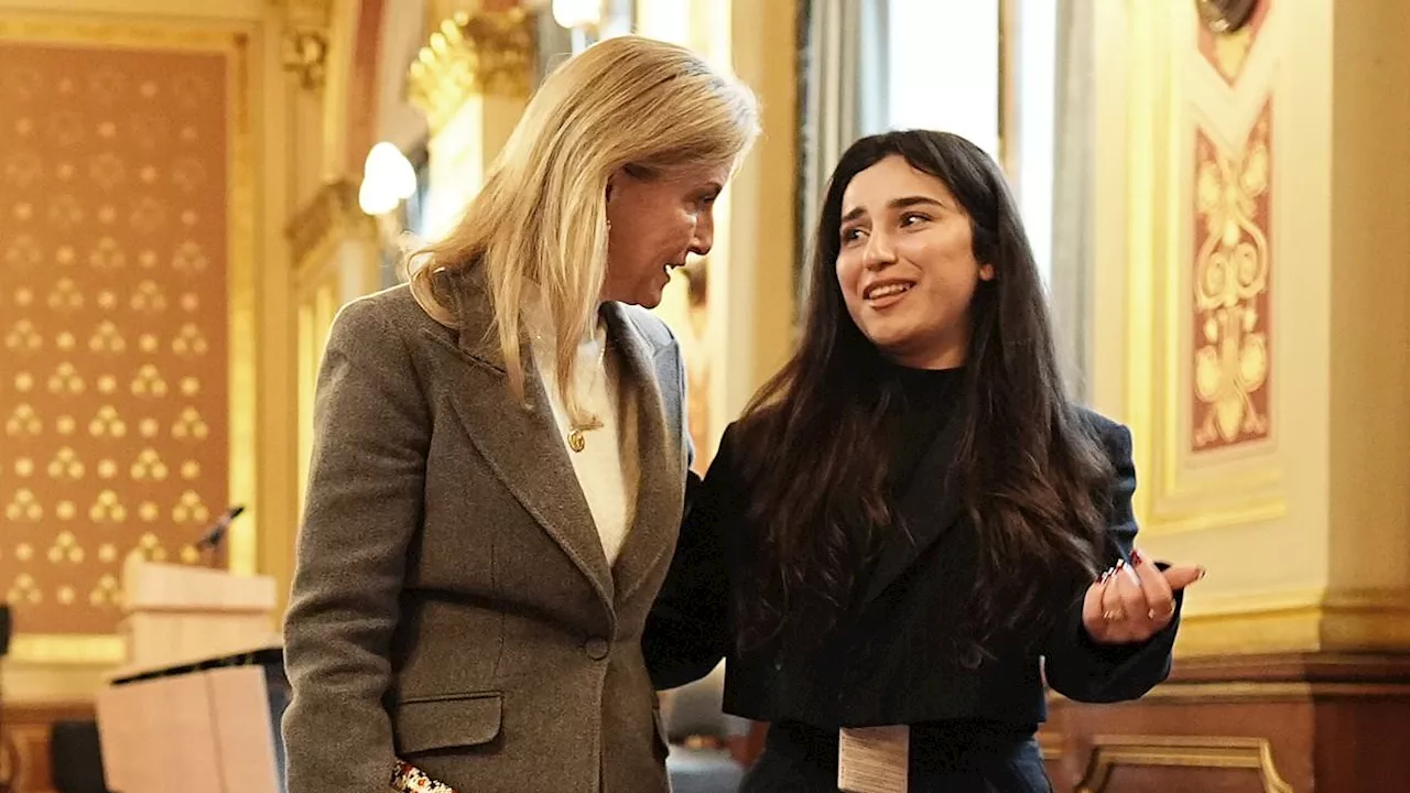 Yazidi Genocide Survivor, Awaz Abdi, Stolen Phone After Meeting Duchess of Edinburgh