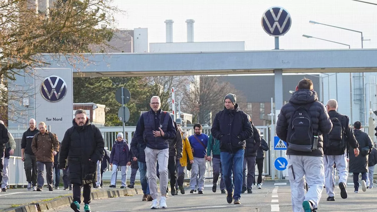 Autobauer in der Krise: IG Metall ruft für Montag zu flächendeckenden Warnstreiks bei VW auf