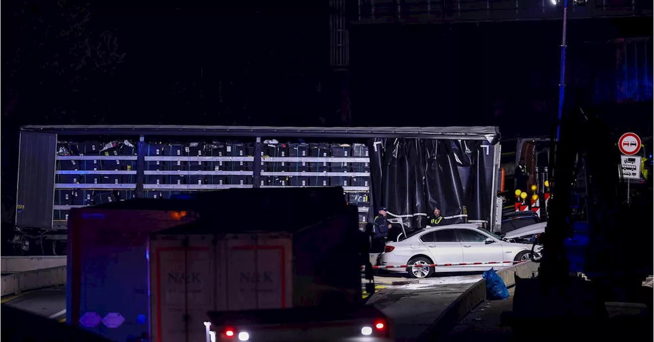 Deutschland: Acht Schwerverletzte durch Chaosfahrt eines Lastwagens auf Autobahnen