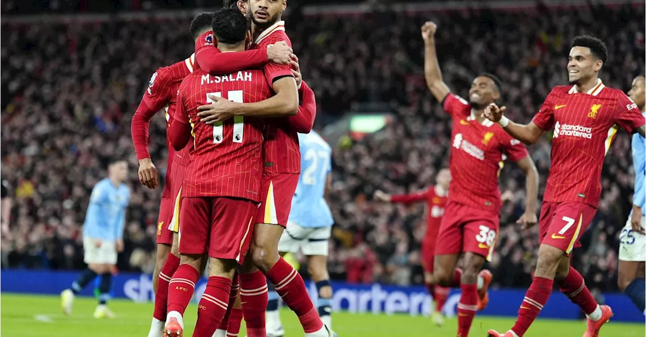 Liverpool besiegt und enteilt Manchester City