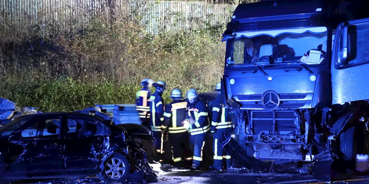 Polnischer LKW-Fahrer verursacht mehrere Unfälle auf Autobahn 1